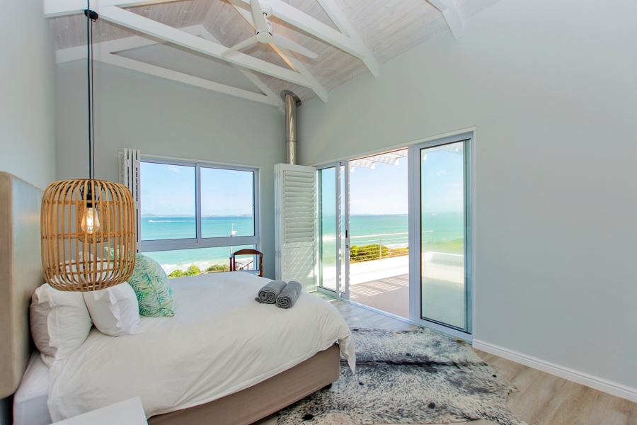 5 Bedroom Property for Sale in Calypso Beach Western Cape